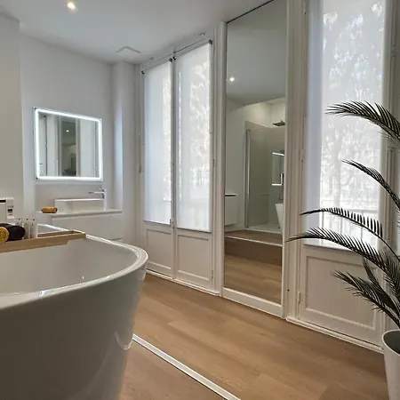 Coeur De Lille- 2 Ideal Famille 3* Lille